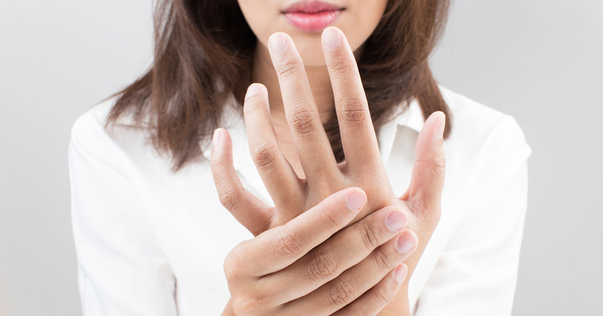 What treatments are available for numb hands?